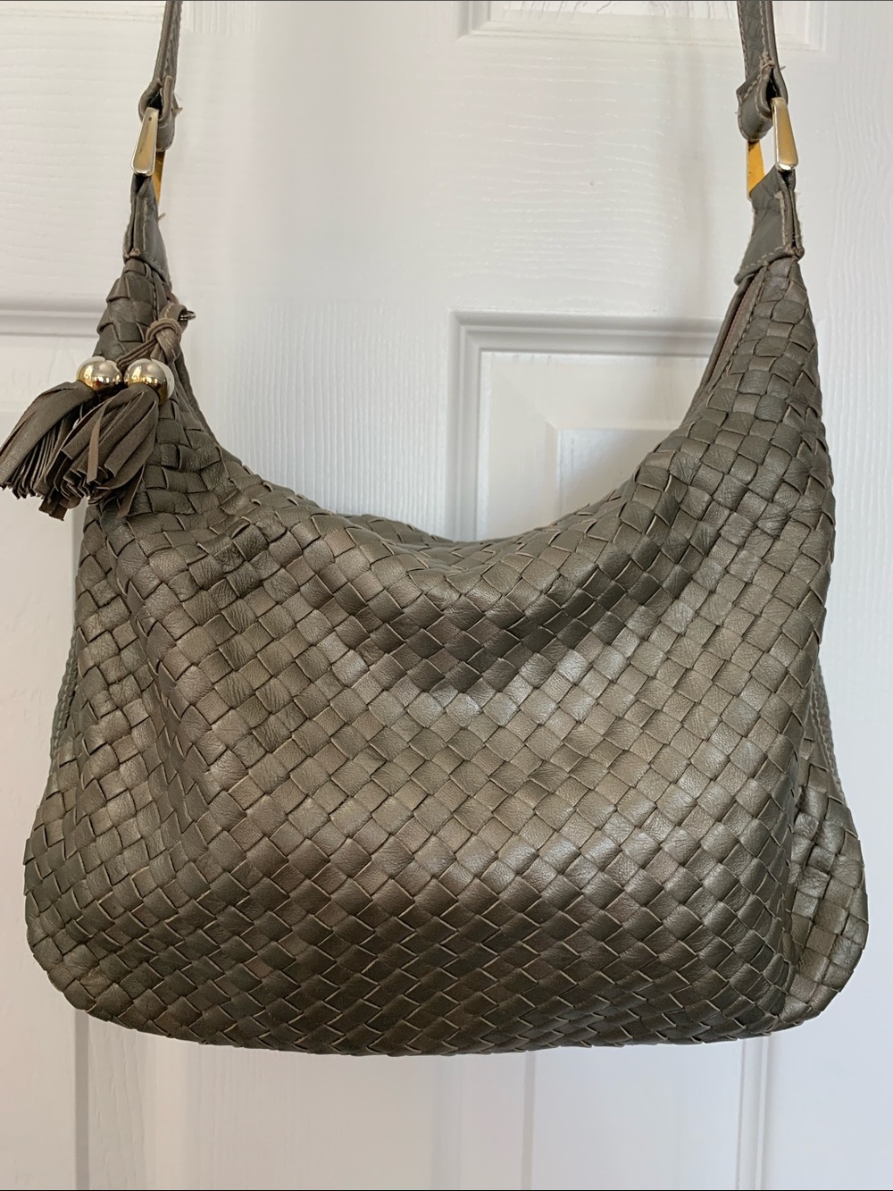 Woven Shoulder Bag in Olive Green Leather